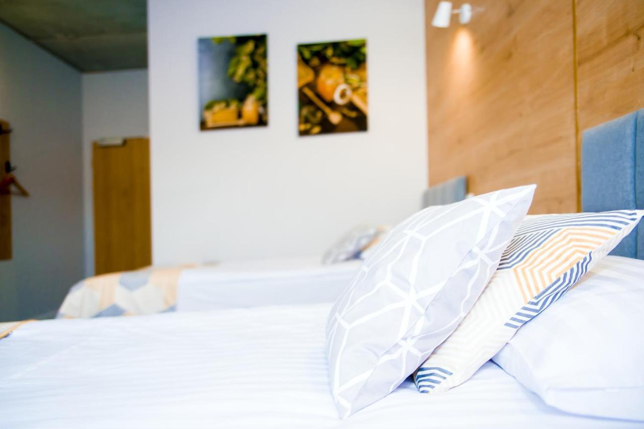 Hotel 107